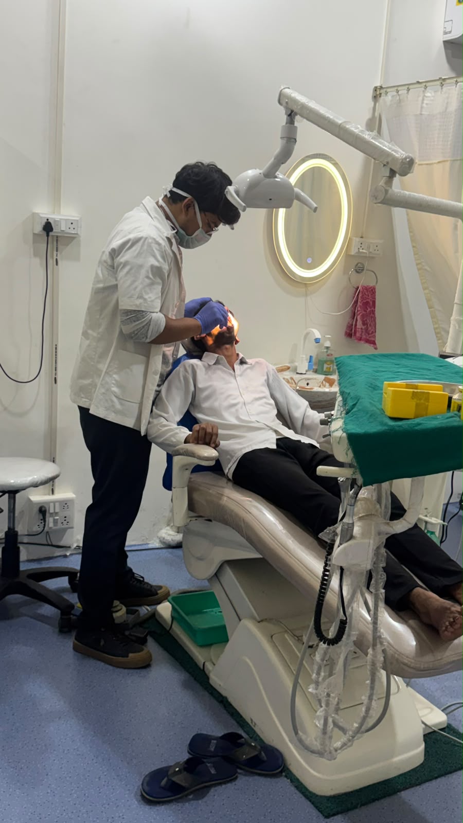 Orthodontic patient checkup session